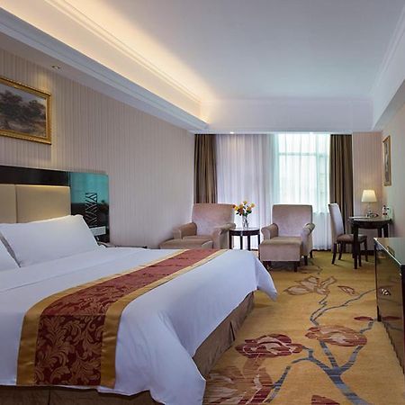 Vienna Hotel Baoan Liutang Hszinan Kültér fotó